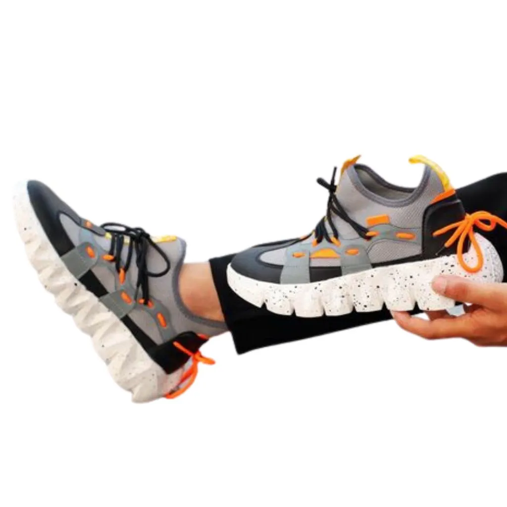 Designed Reflecting Laces Around Running Sports Shoes For Men