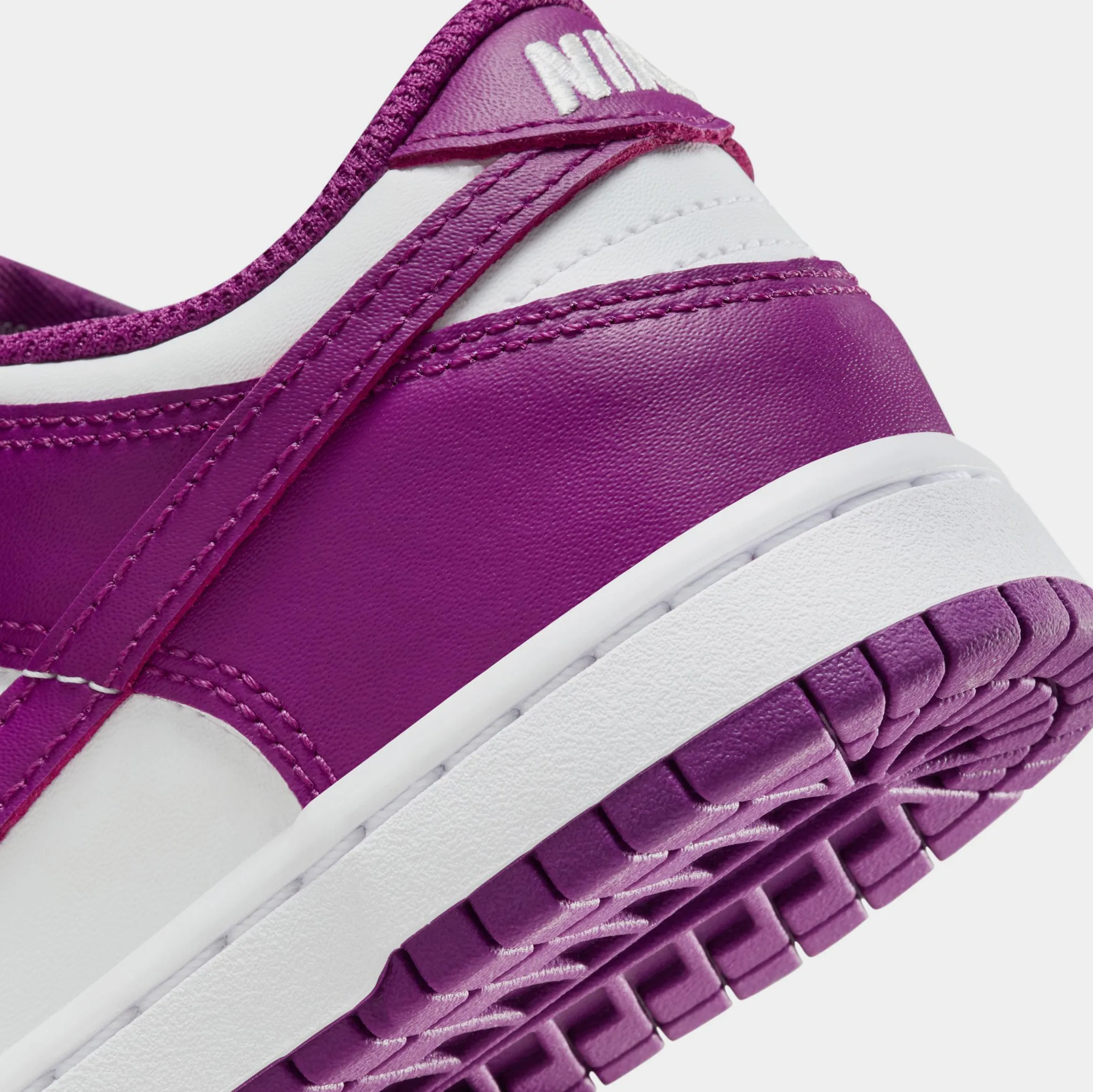 Dunk Low Preschool Lifestyle Shoes (Viotech/White)