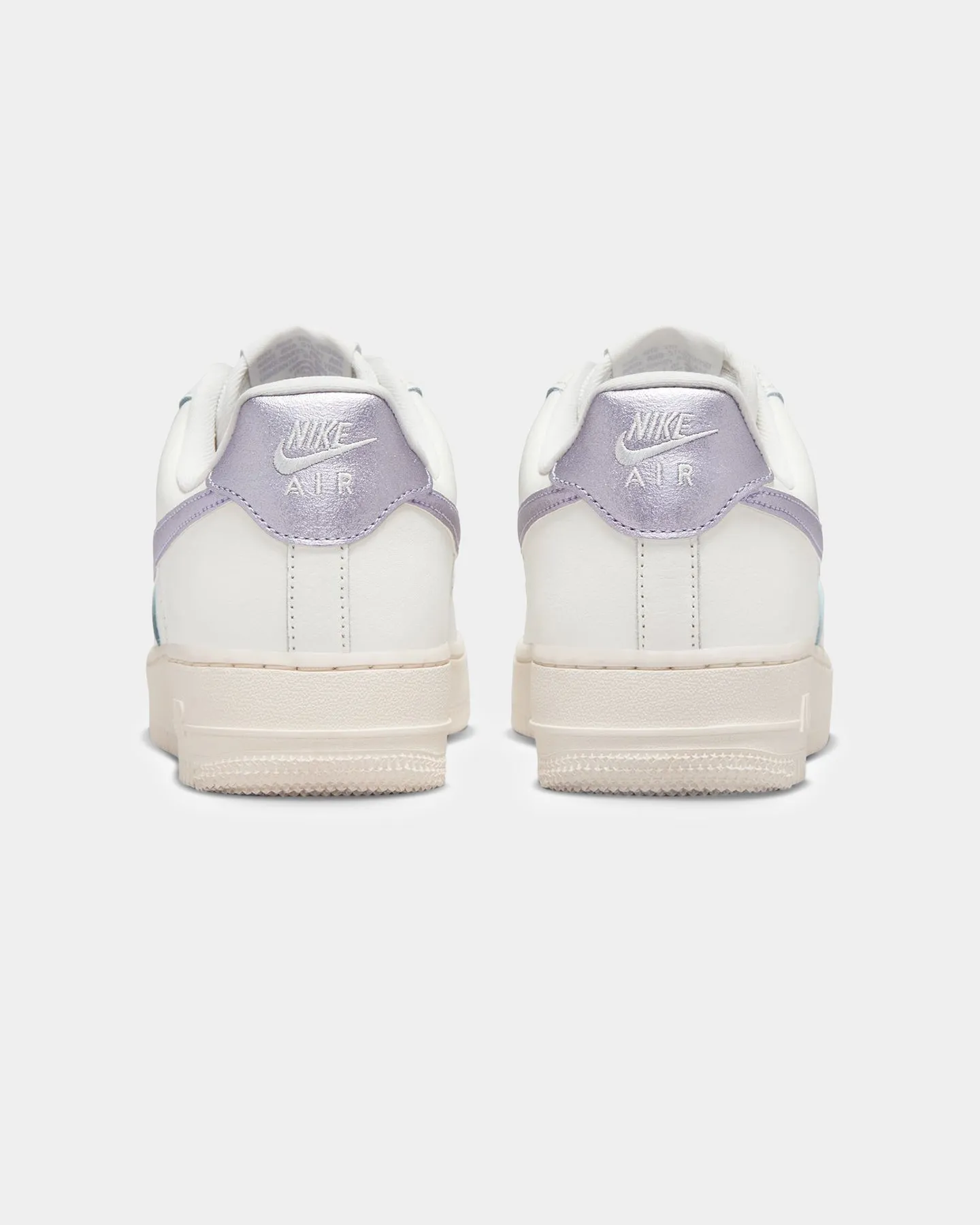 Nike Women's Air Force 1 '07 Essentials Sail/Oxygen Purple