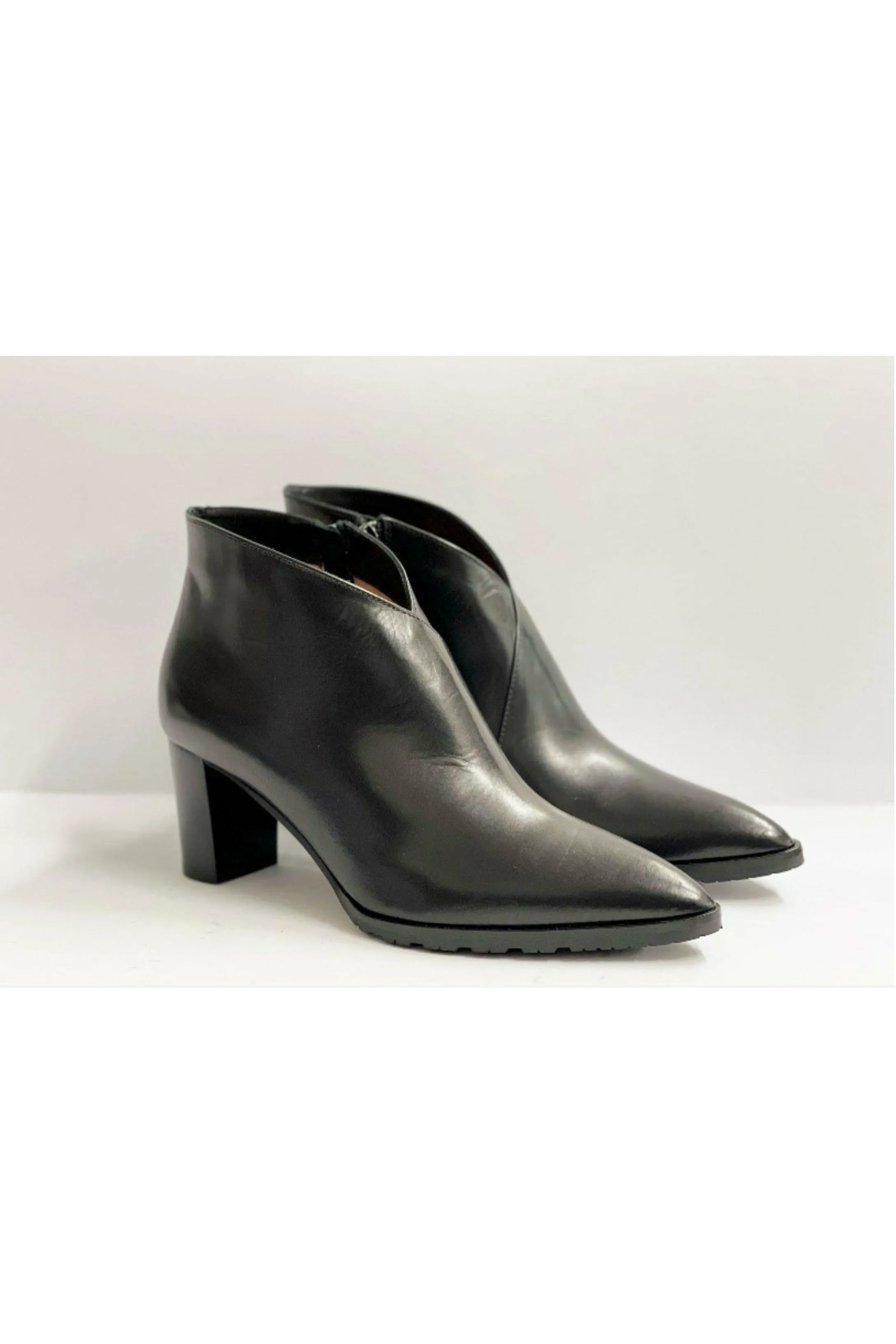 Robertson Madison Sophia Vitello Leather Ankle Boot 62534  | Nero | Clearance Final Sale